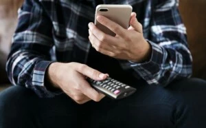 Como espelhar o celular na tv