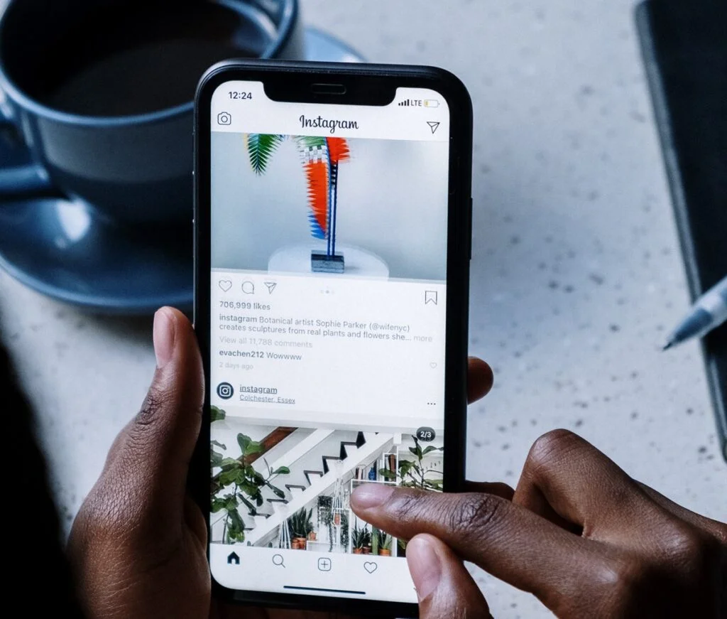 Como colocar o Facebook no site: Aprenda! 4 Audiência do Instagram já supera o Facebook