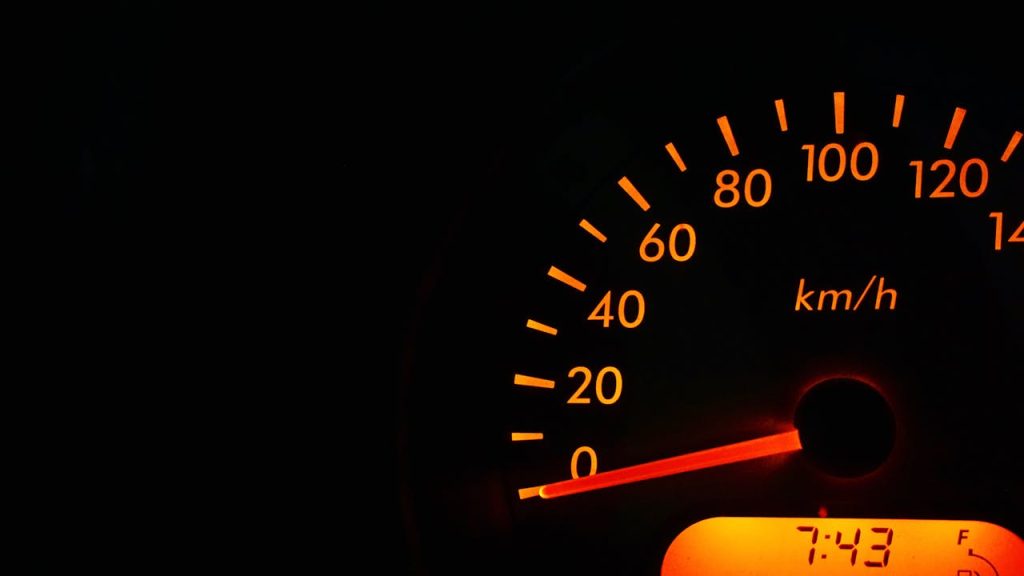 Saiba quais apps vão te ajudar a saber o preço do combustível hoje e também ajudar a gastar menos com seu veículo.