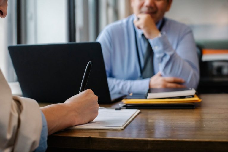 Saiba como o Empregador Web irá ajudar na gestão dos seus funcionários.
