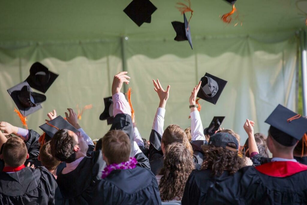Roupas masculinas para formatura: 15 ideias para formandos e convidados 10 roupas masculinas para formatura