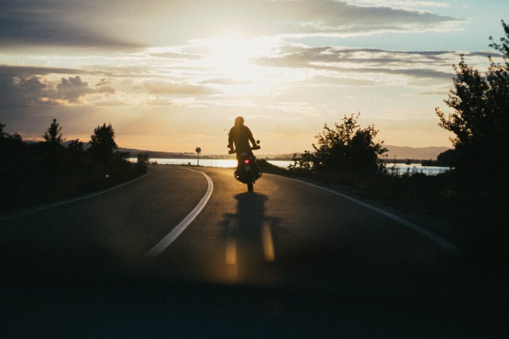 Aluguel de motos: como funciona e quanto custa? Vale a pena? 1 aluguel de motos - principal