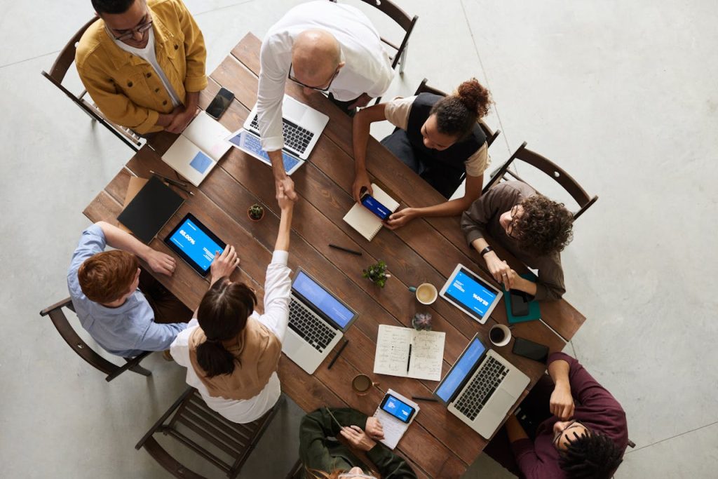 Soft Skills: As 4 competências fundamentais para o sucesso 1 Soft Skills são a chave para uma carreira de sucesso.
