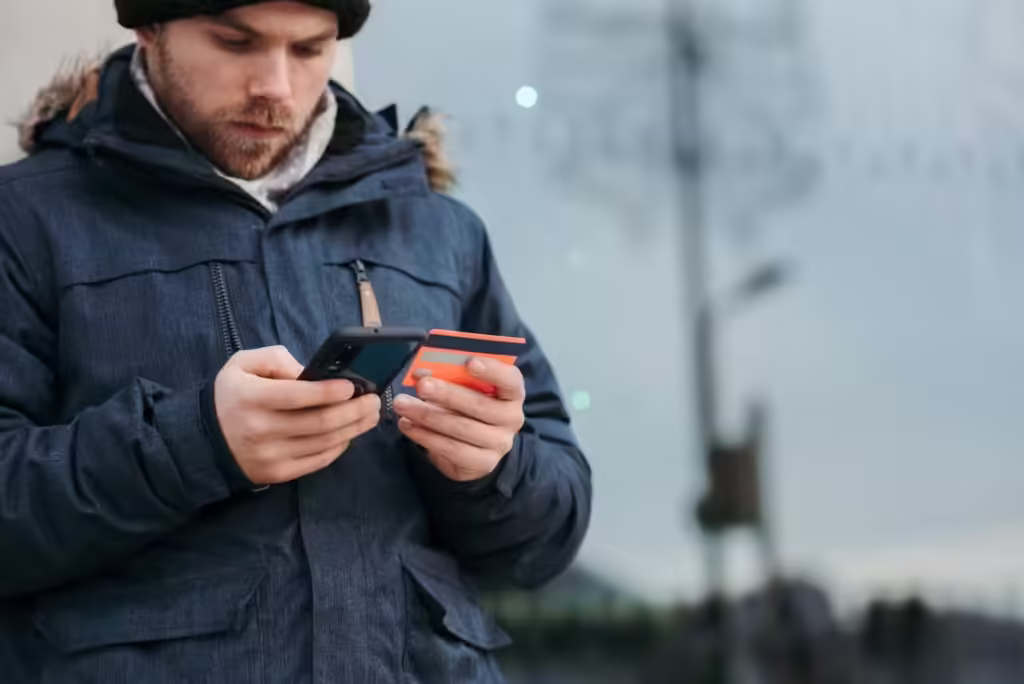 Cartão sem anuidade: os 22 melhores para pedir hoje